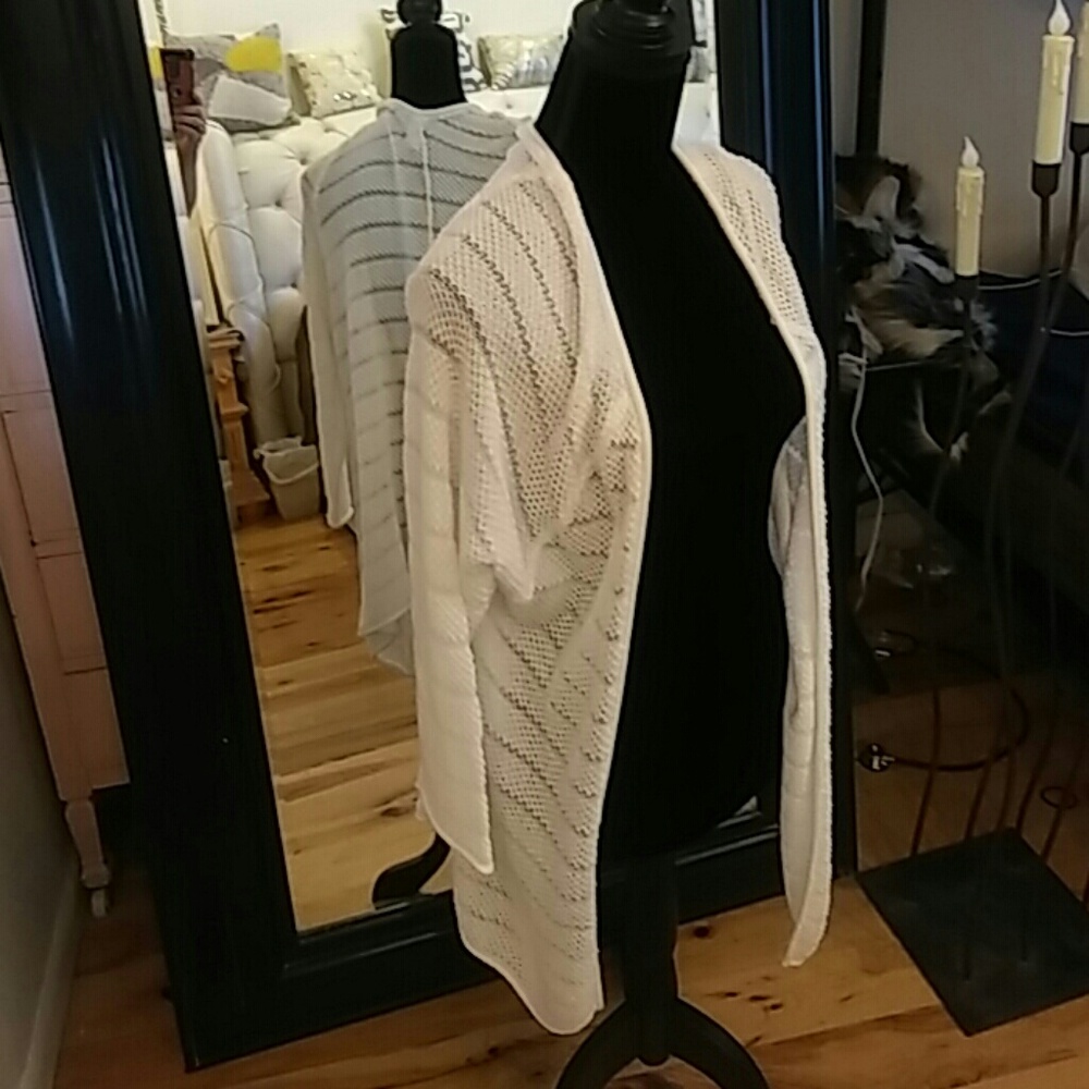 Cute White Woven Cardigan Sweater size L